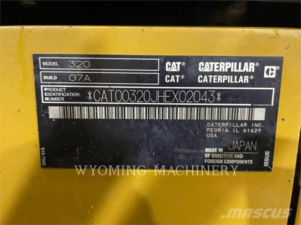 CAT 320 Rupsgraafmachines