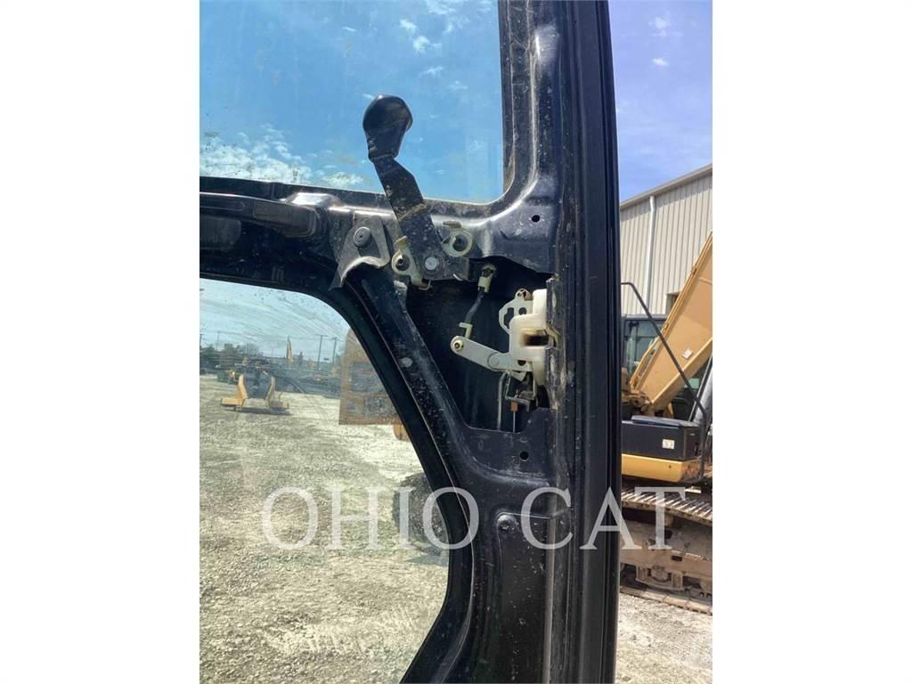 CAT 320 STD Rupsgraafmachines