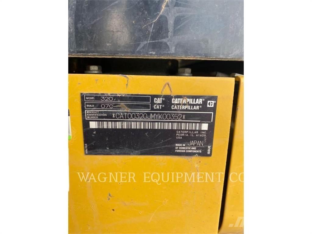 CAT 320 THB Rupsgraafmachines