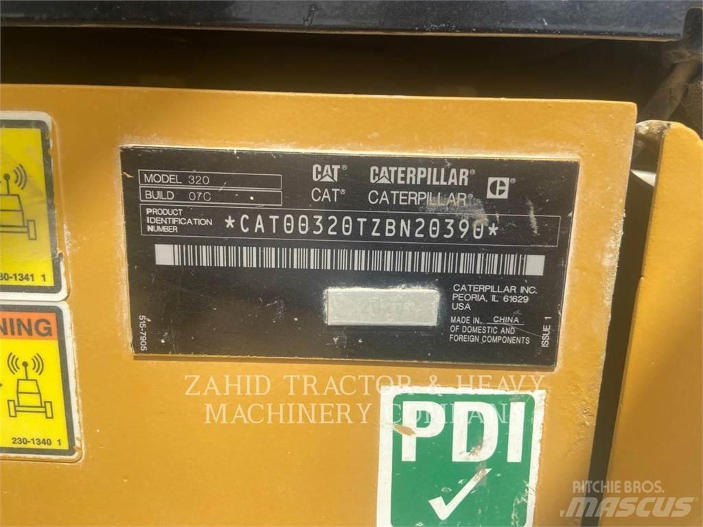 CAT 32007 Rupsgraafmachines