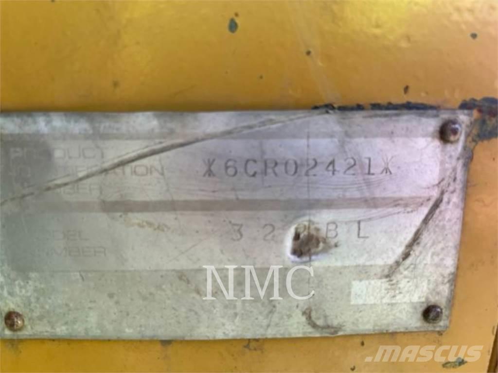 CAT 320BL Rupsgraafmachines