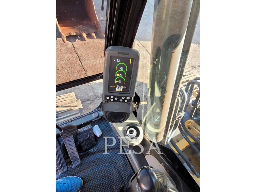 CAT 320D2 Rupsgraafmachines