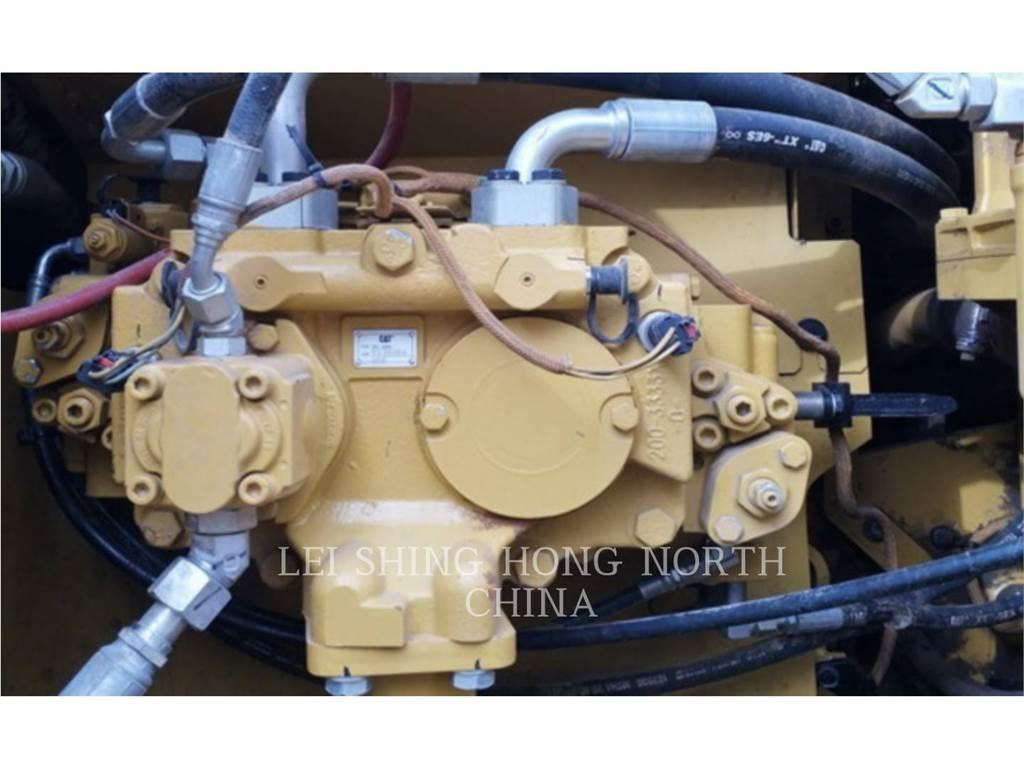 CAT 320D2 Rupsgraafmachines