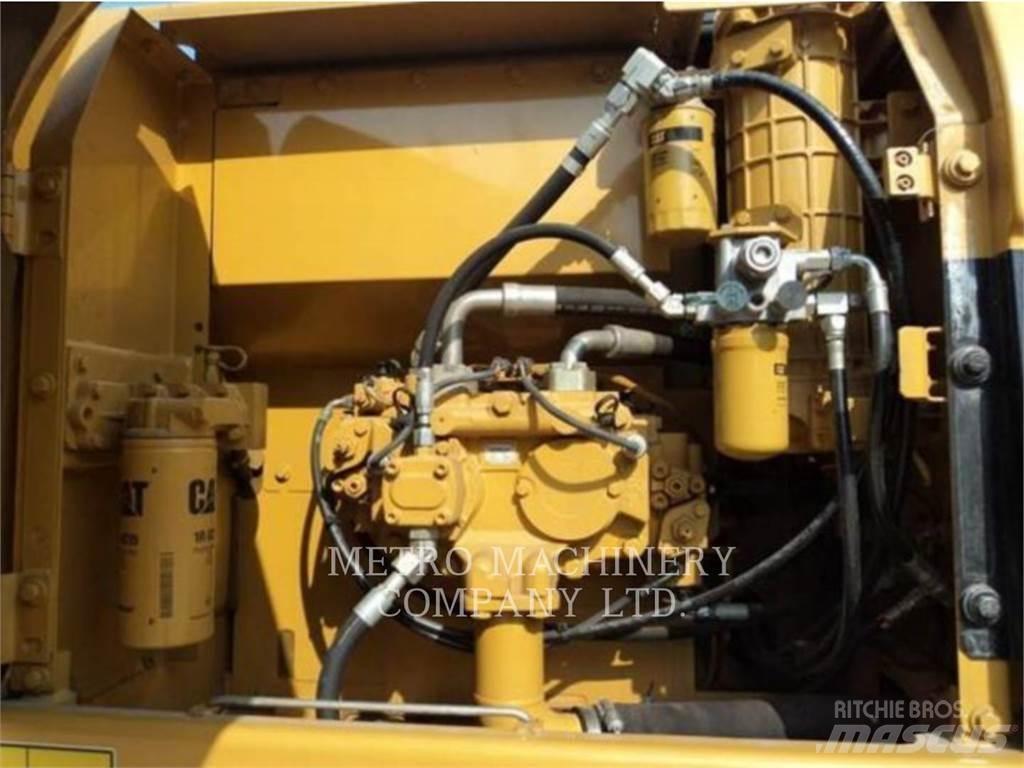 CAT 320DGC Rupsgraafmachines