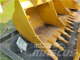 CAT 323 Bakken