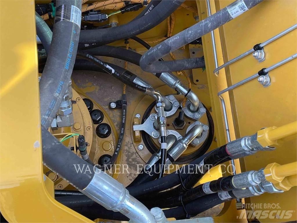 CAT 323 Rupsgraafmachines