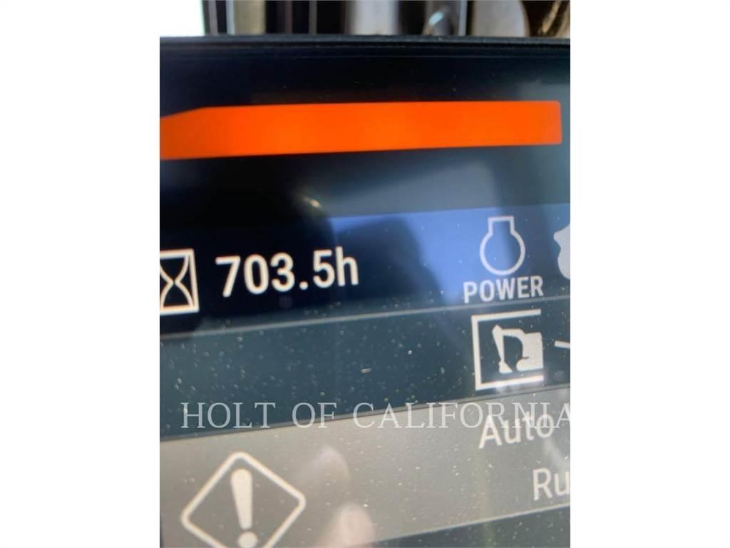 CAT 323 Rupsgraafmachines