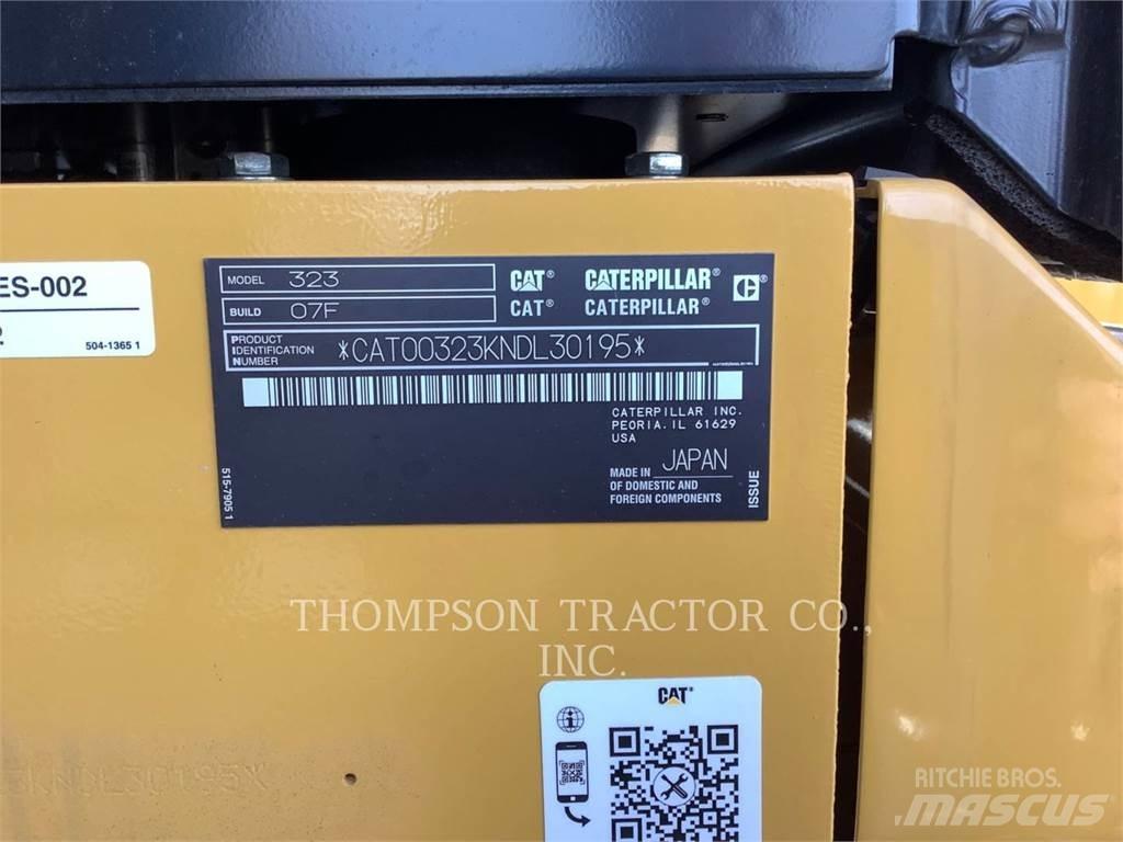 CAT 323 Rupsgraafmachines