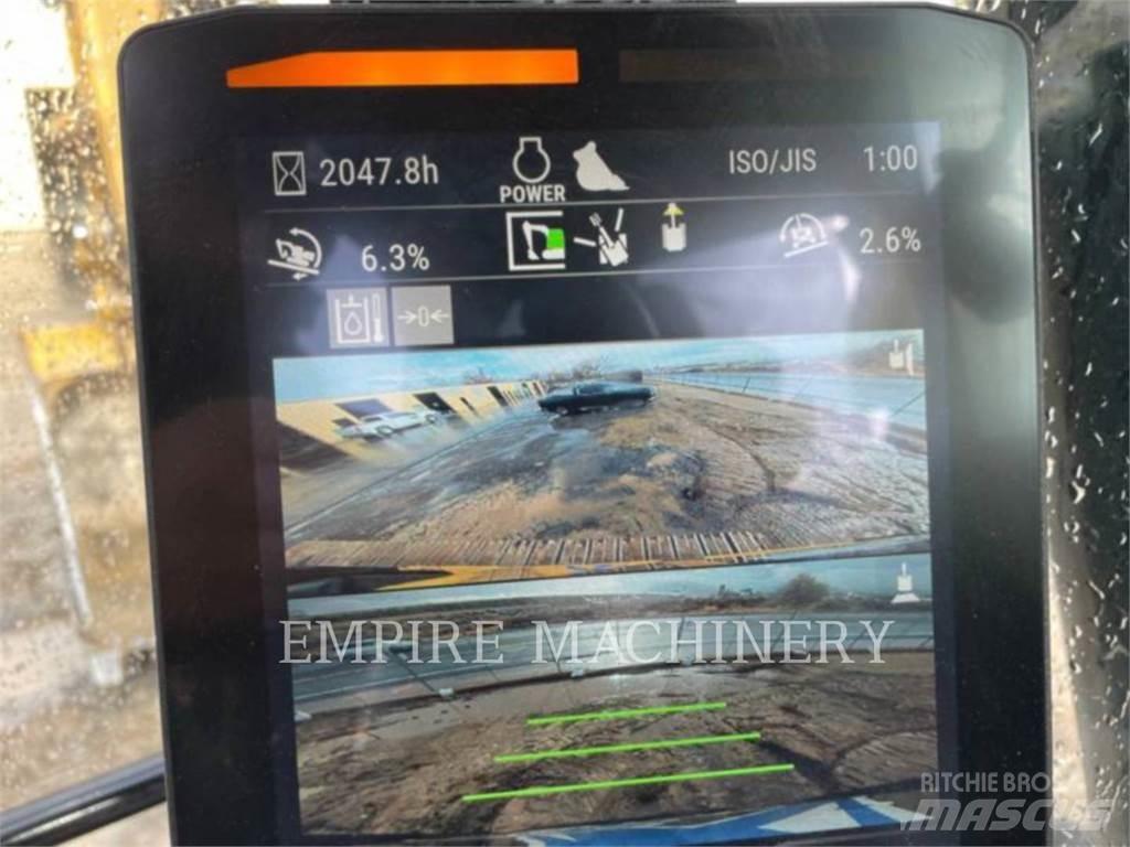 CAT 323 Rupsgraafmachines