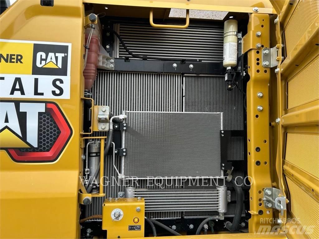 CAT 323 Rupsgraafmachines