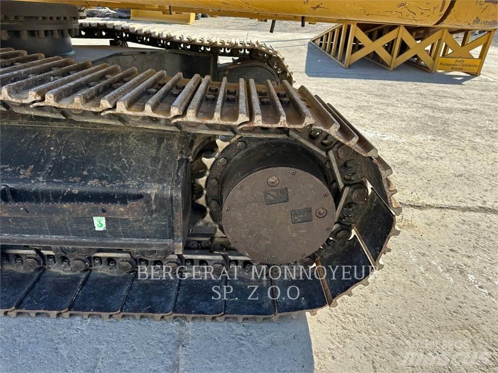 CAT 323 Rupsgraafmachines