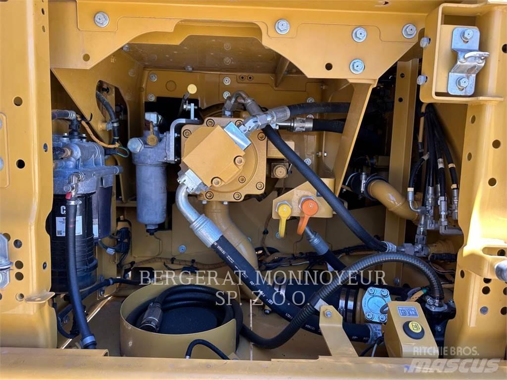 CAT 323 Rupsgraafmachines