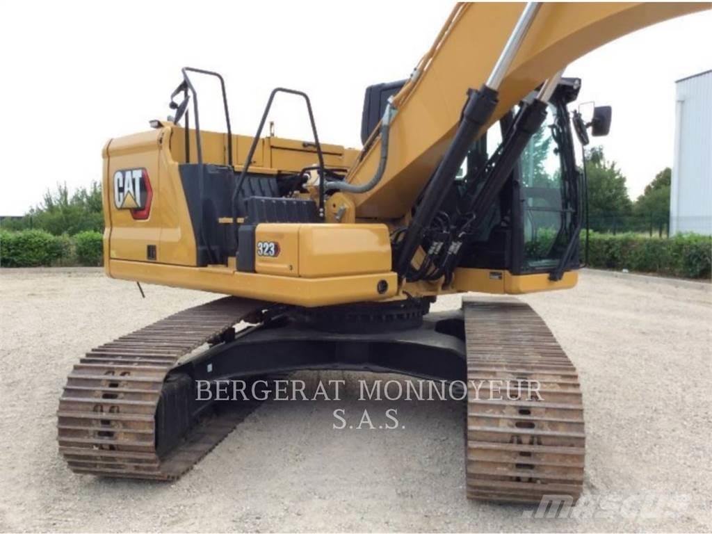 CAT 323 Rupsgraafmachines
