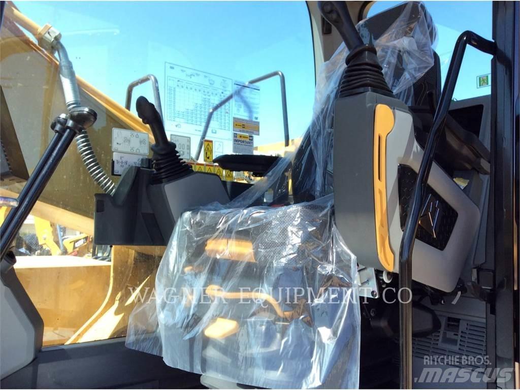 CAT 323 Rupsgraafmachines