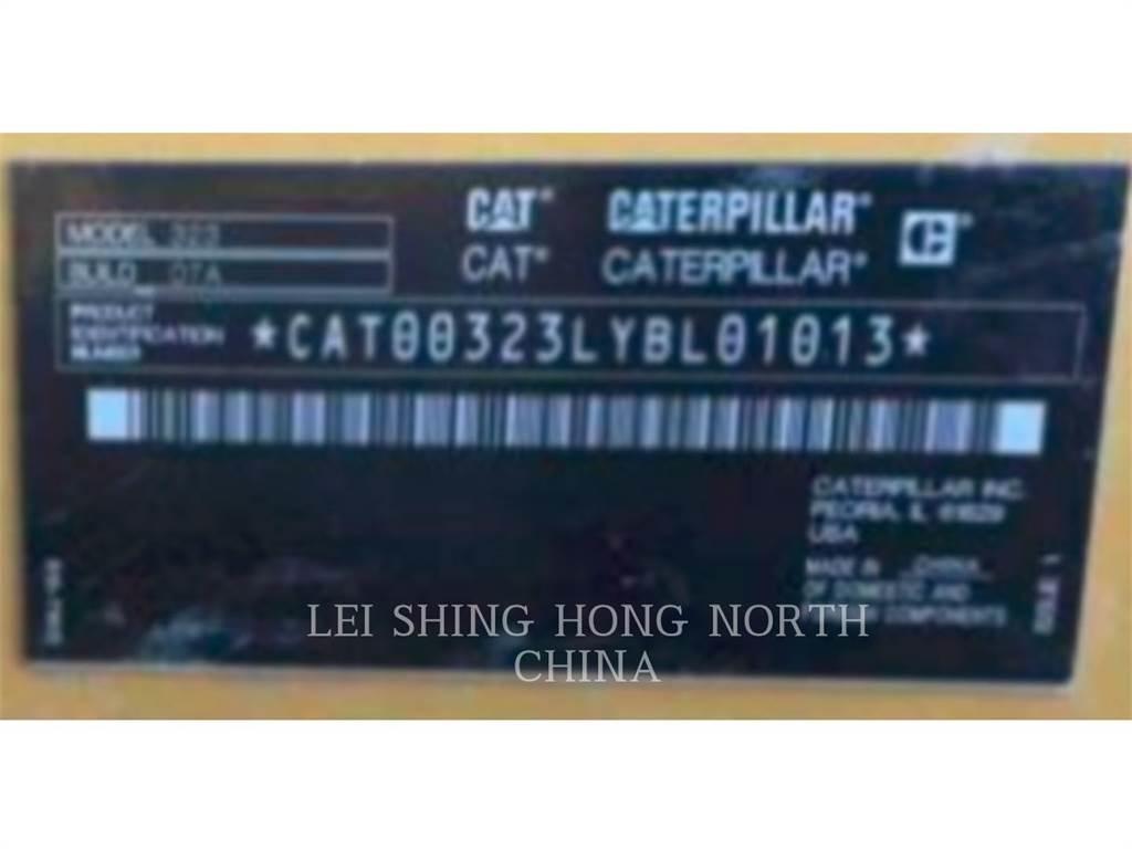 CAT 323-07 Rupsgraafmachines