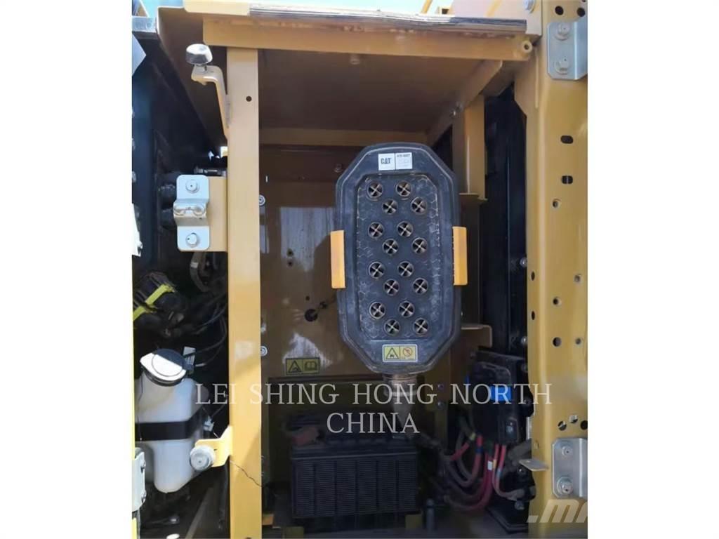 CAT 323-07 Rupsgraafmachines