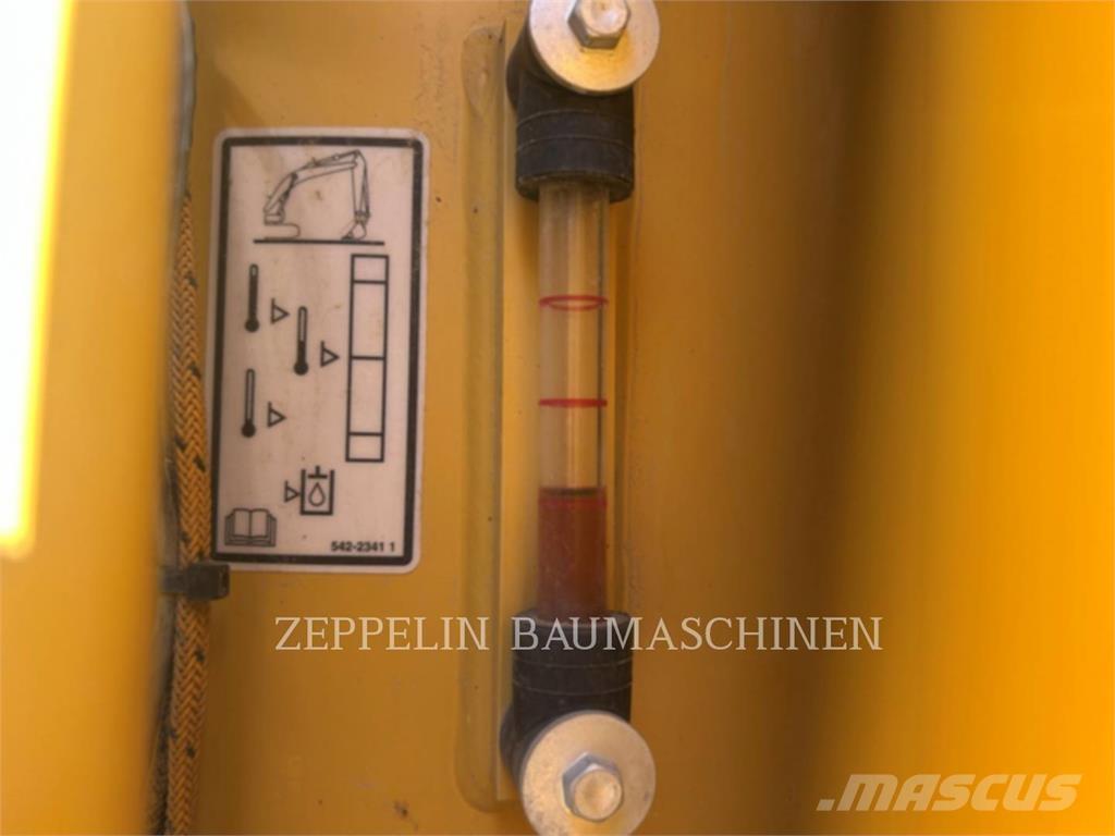 CAT 323-07B Rupsgraafmachines