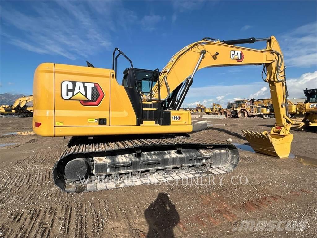 CAT 323 CF Rupsgraafmachines