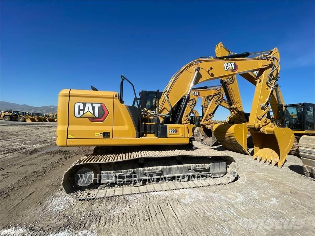 CAT 323 CF Rupsgraafmachines