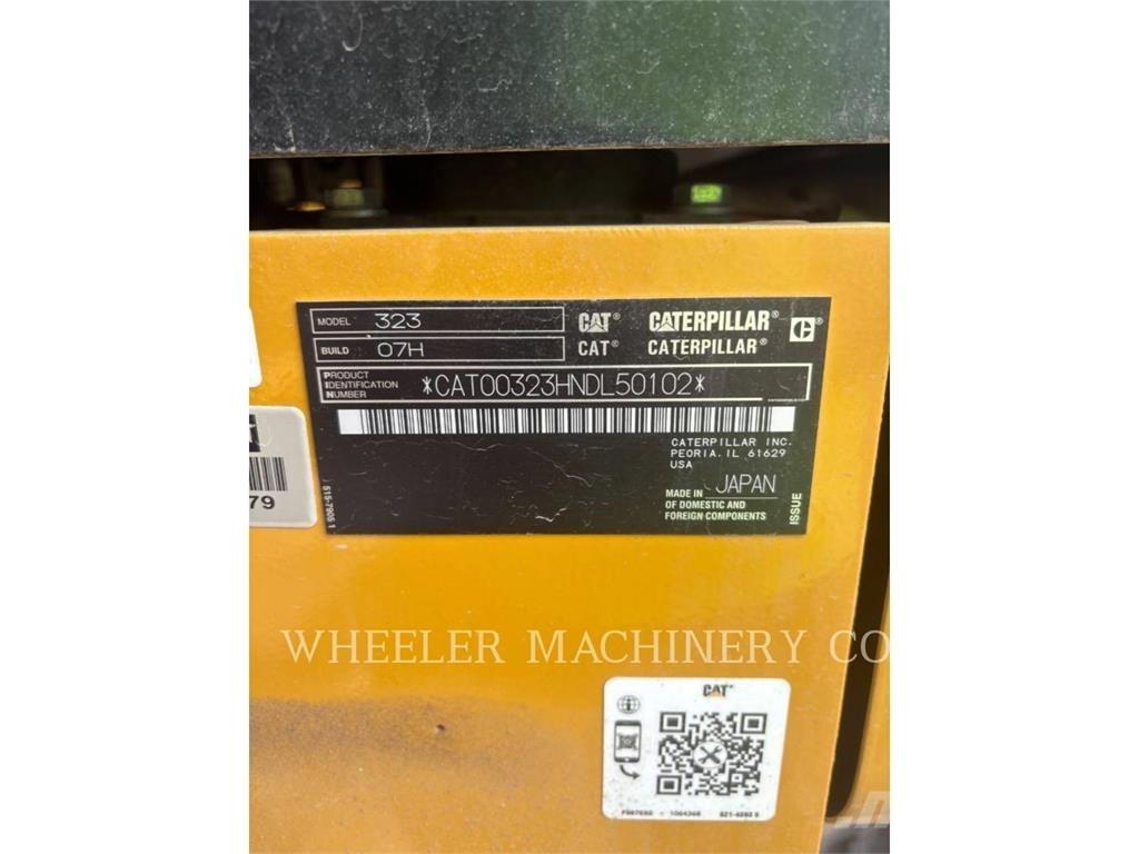 CAT 323 CF Rupsgraafmachines