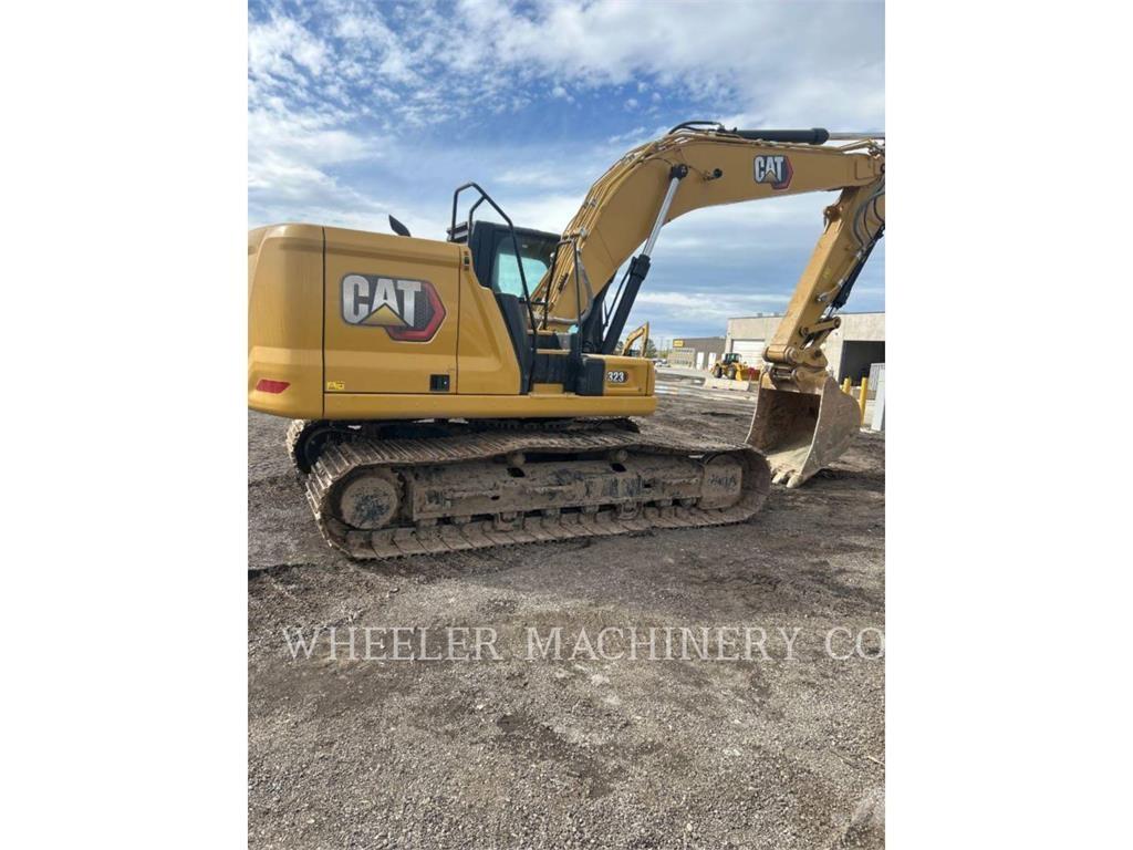 CAT 323 CF Rupsgraafmachines