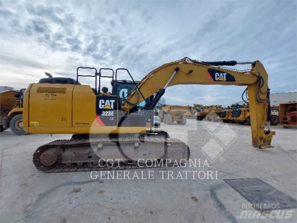 CAT 323E Rupsgraafmachines