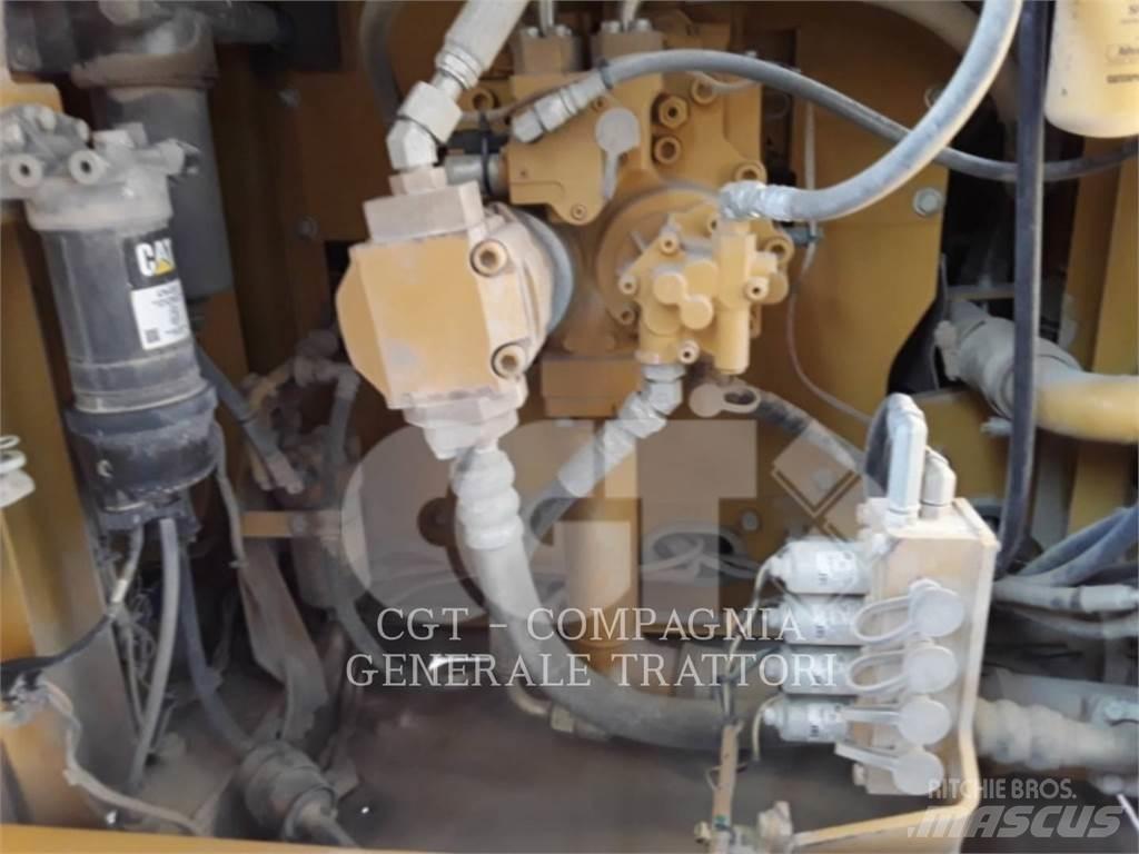 CAT 323F Rupsgraafmachines