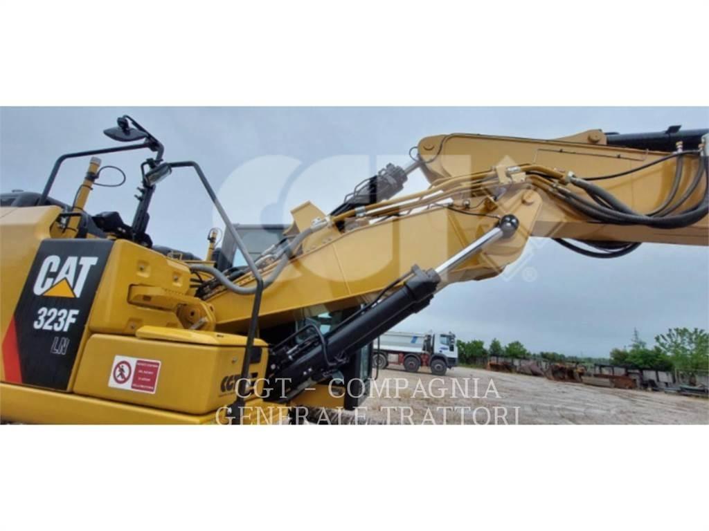 CAT 323F Rupsgraafmachines