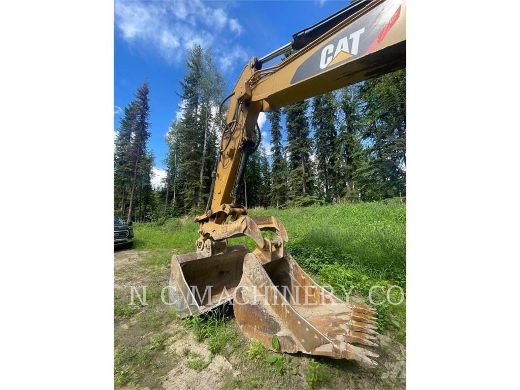CAT 323F L Rupsgraafmachines