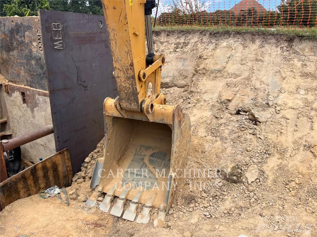 CAT 323FL Rupsgraafmachines