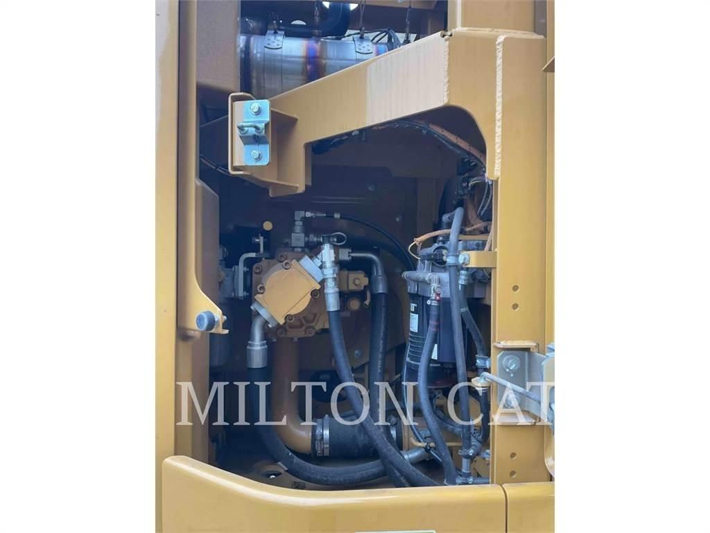 CAT 32507 Rupsgraafmachines