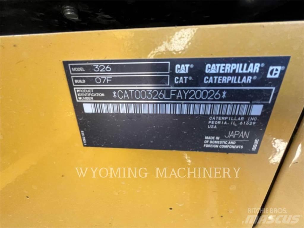 CAT 326 Rupsgraafmachines
