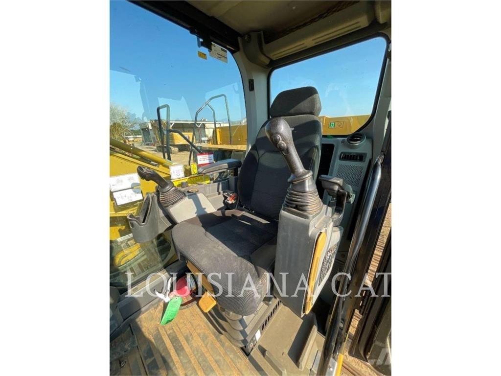 CAT 326 LR Rupsgraafmachines