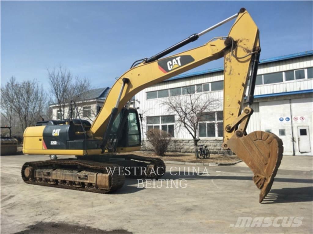 CAT 326D2L Rupsgraafmachines