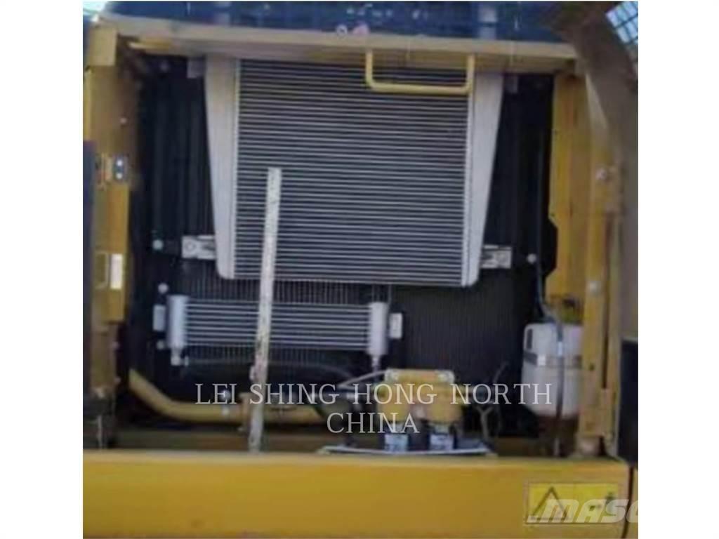 CAT 326D2L Rupsgraafmachines