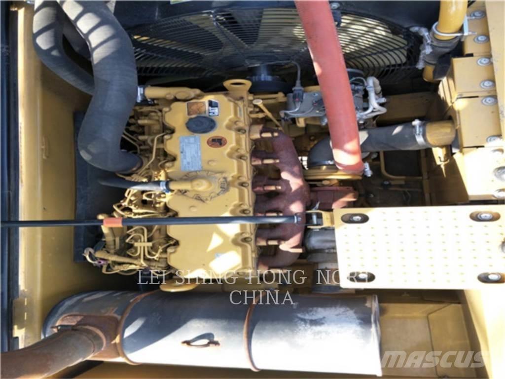 CAT 326D2L Rupsgraafmachines