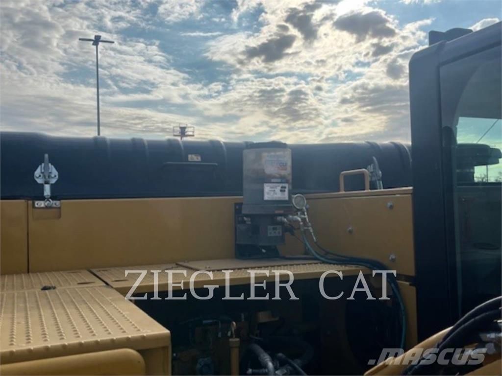 CAT 326FL Rupsgraafmachines