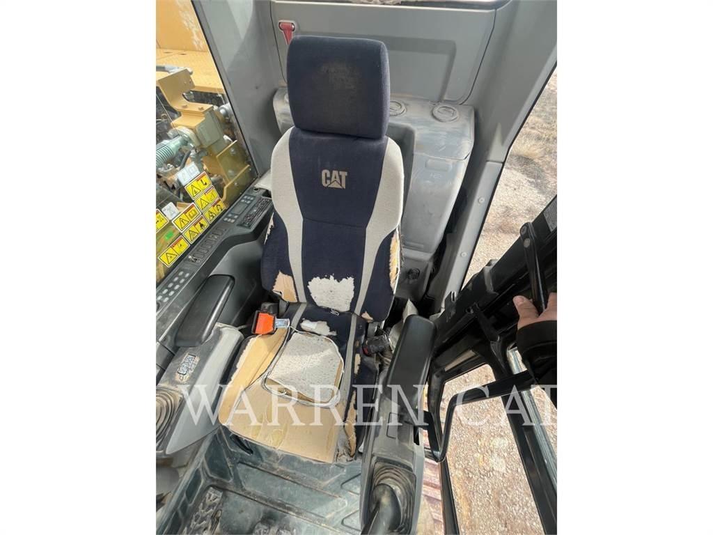 CAT 330 Rupsgraafmachines
