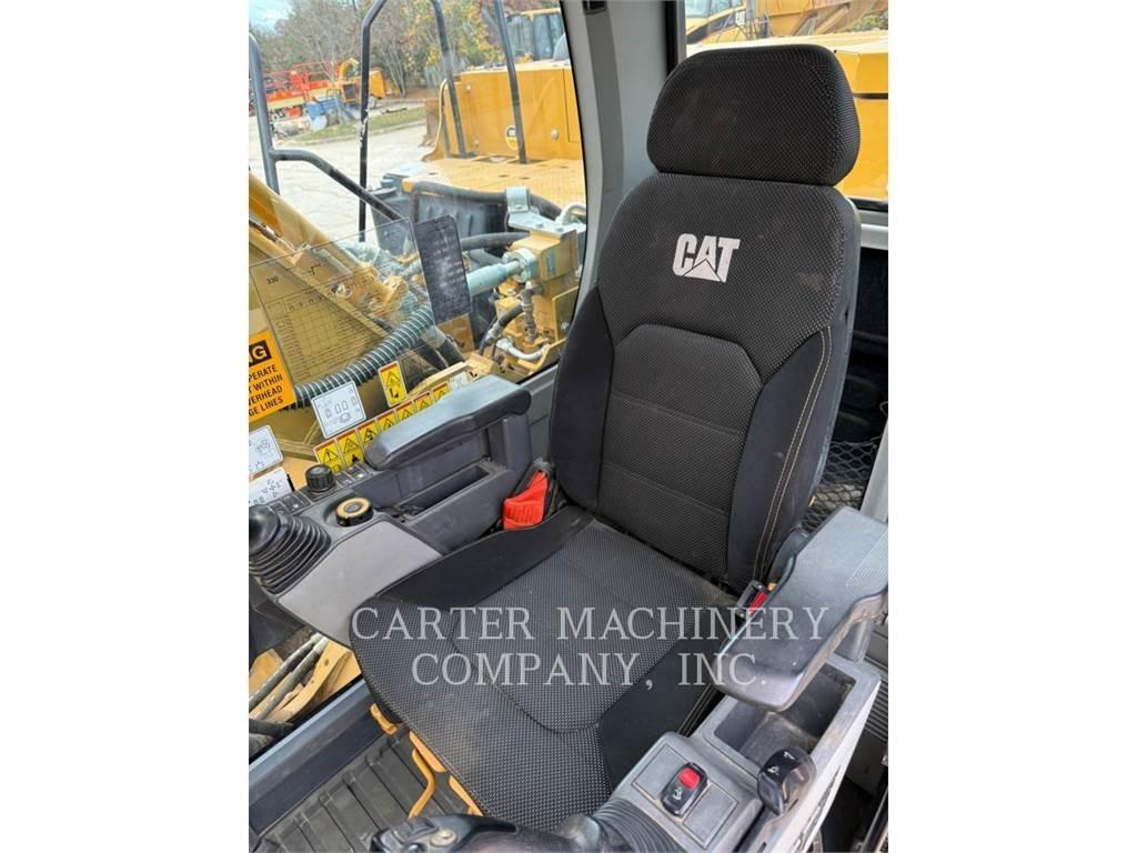CAT 330 Rupsgraafmachines