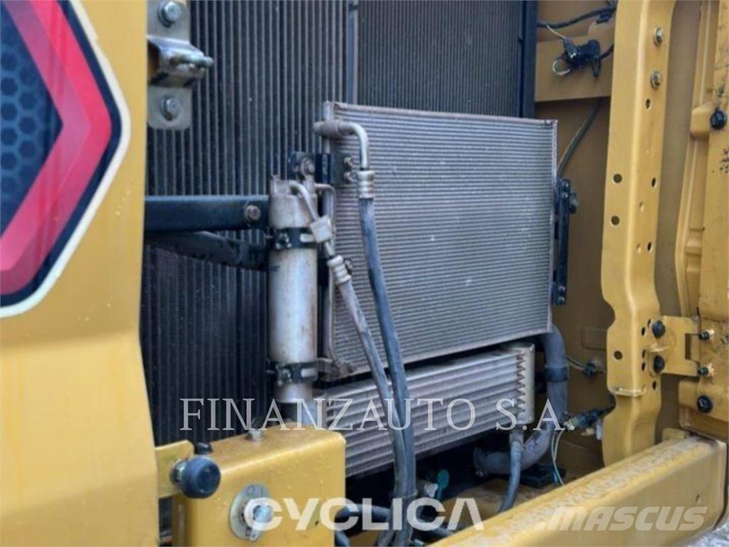 CAT 330GC Rupsgraafmachines