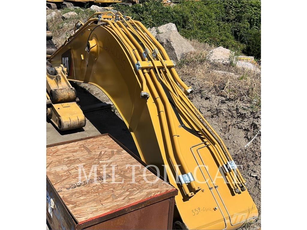 CAT 330GC REACH BOOM Knikarmhoogwerkers