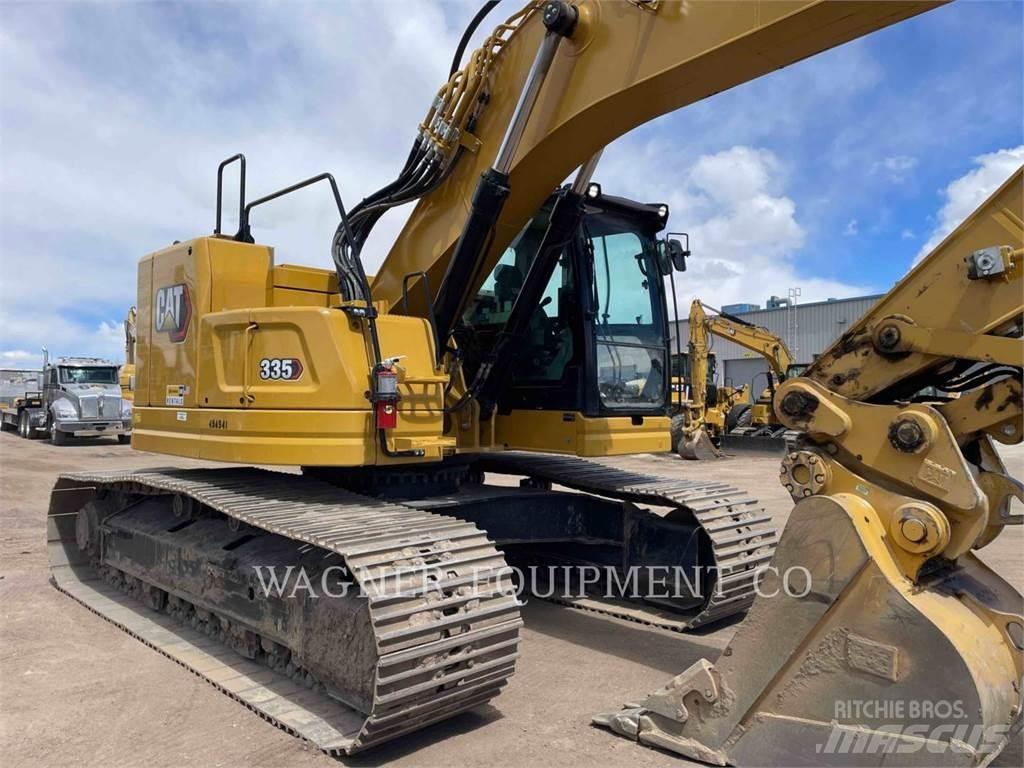 CAT 335 Rupsgraafmachines