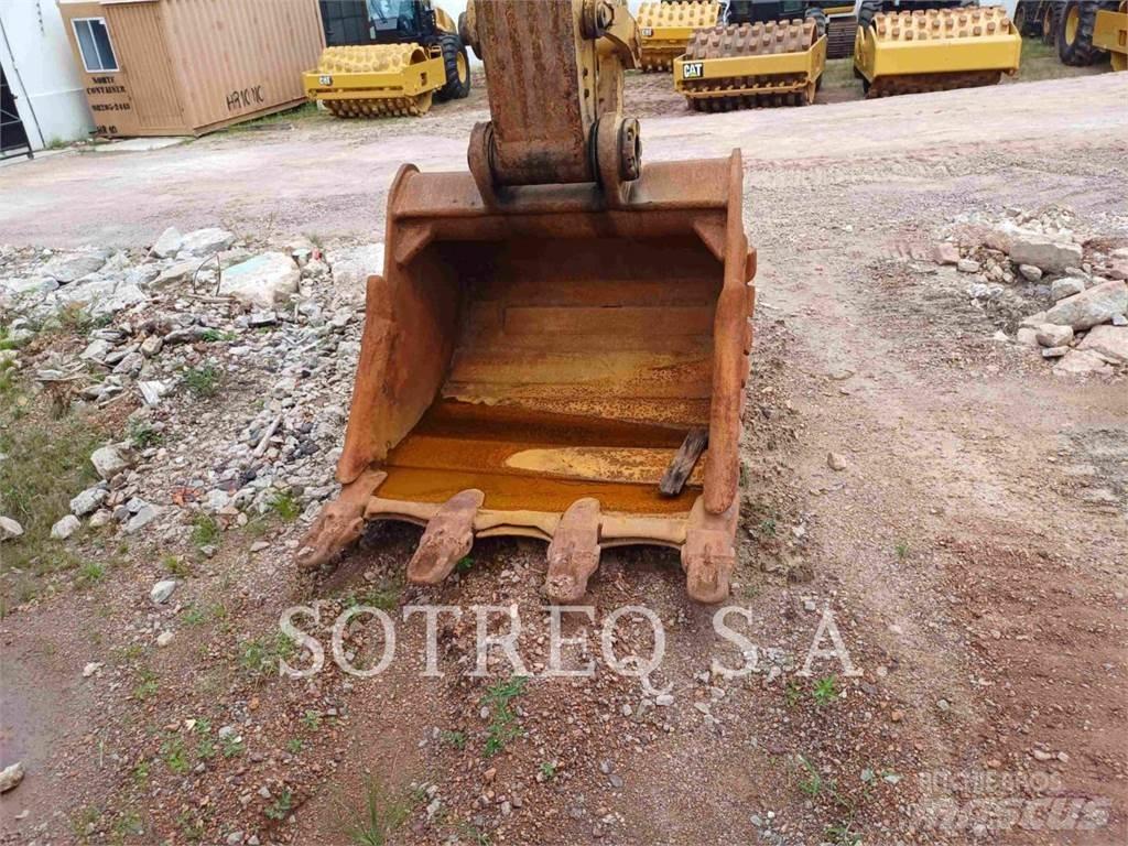 CAT 33607 Rupsgraafmachines