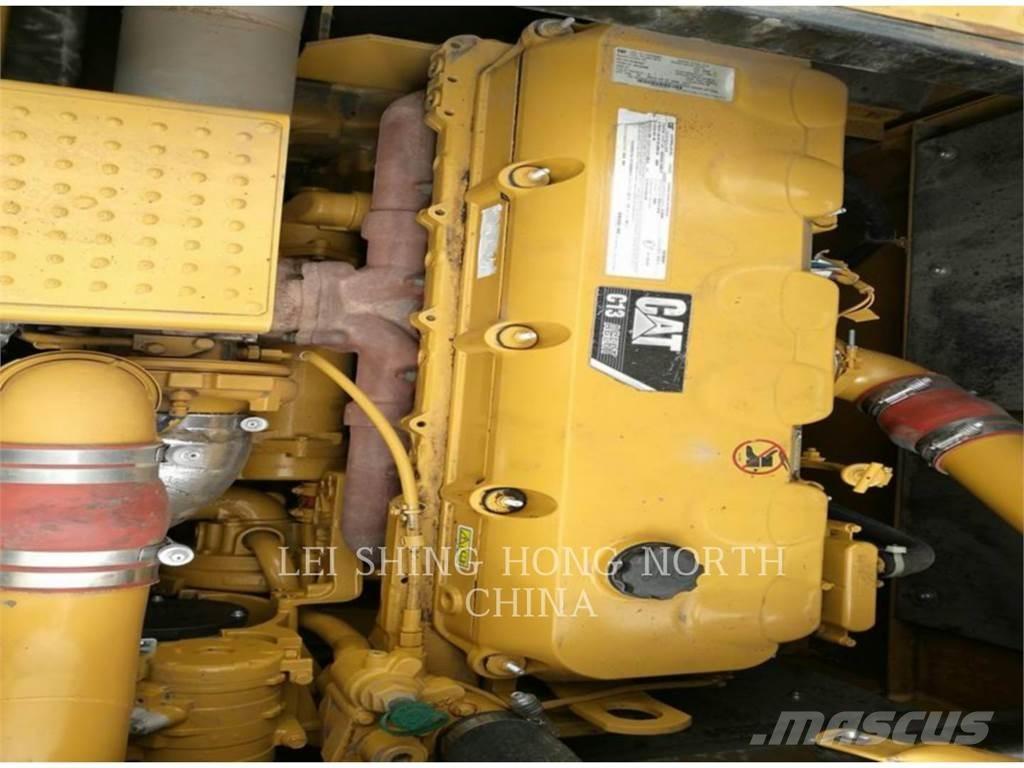 CAT 349D2 Rupsgraafmachines