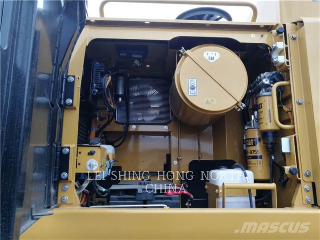 CAT 349D2 Rupsgraafmachines