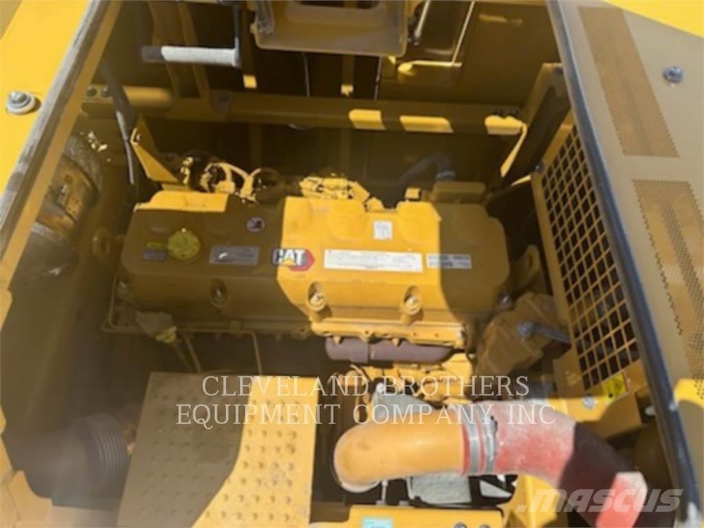 CAT 352 Rupsgraafmachines