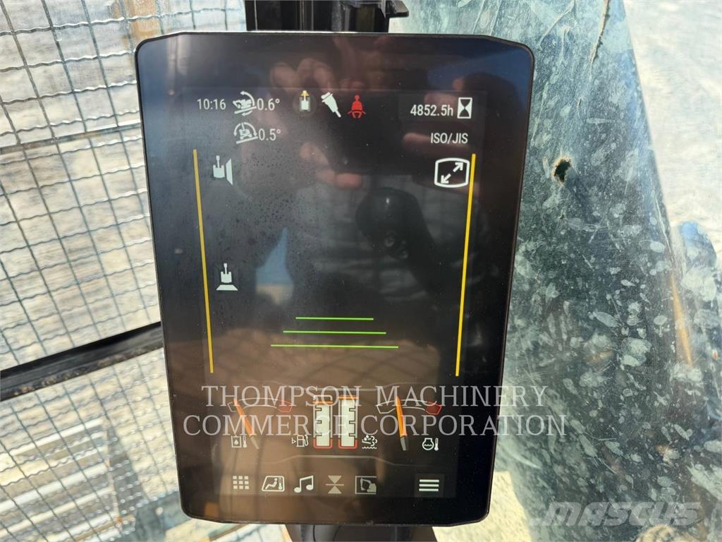 CAT 352 Rupsgraafmachines