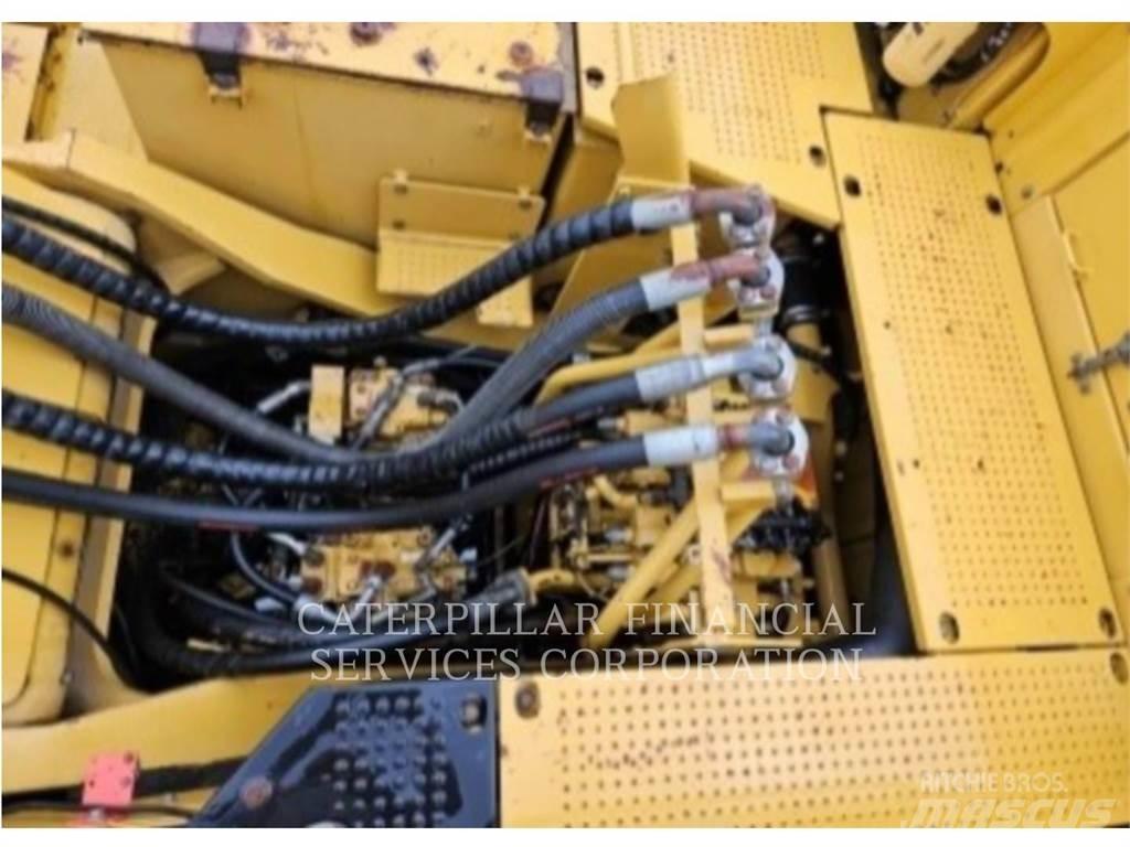 CAT 374F Rupsgraafmachines