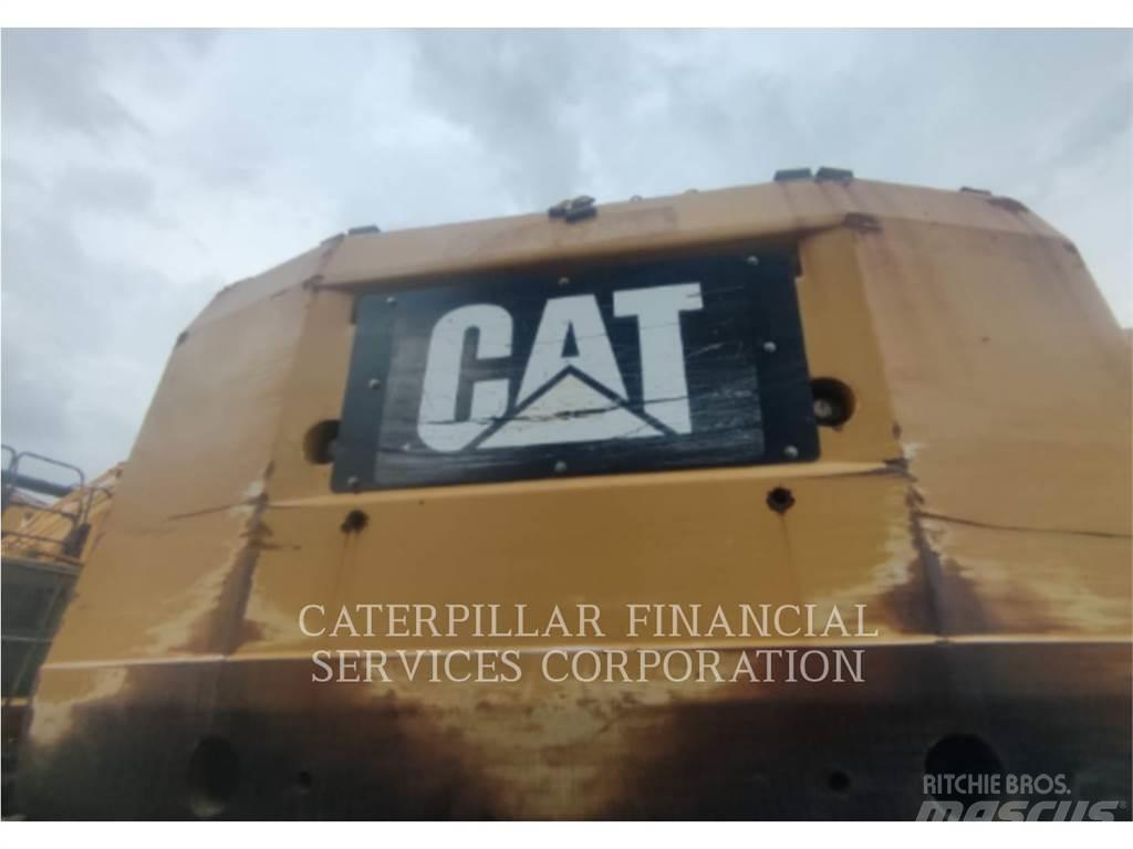 CAT 390F Rupsgraafmachines