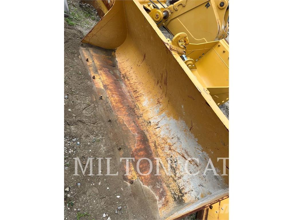 CAT 415F Bakken
